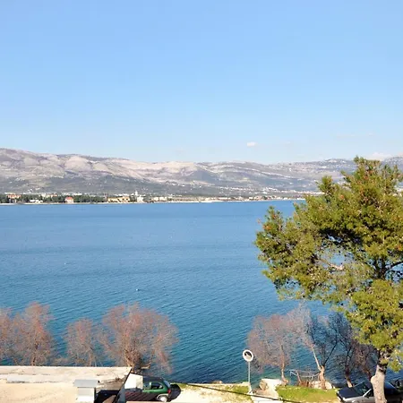Apartment By The Sea Arbanija, Ciovo - 1085 *