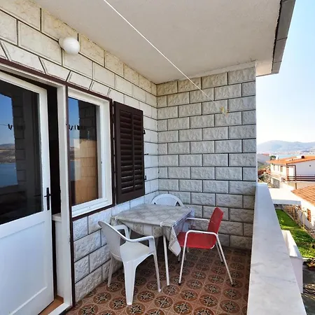 By The Sea Arbanija, Ciovo - 1085 아파트 트로기르